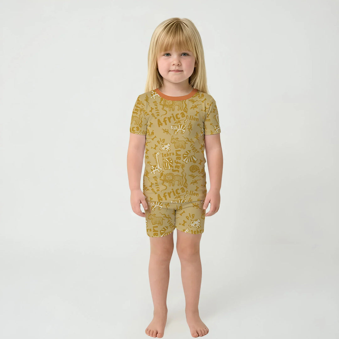 Template Zweiteiliges Pyjama-Set mit kurzen Ärmeln und Shorts