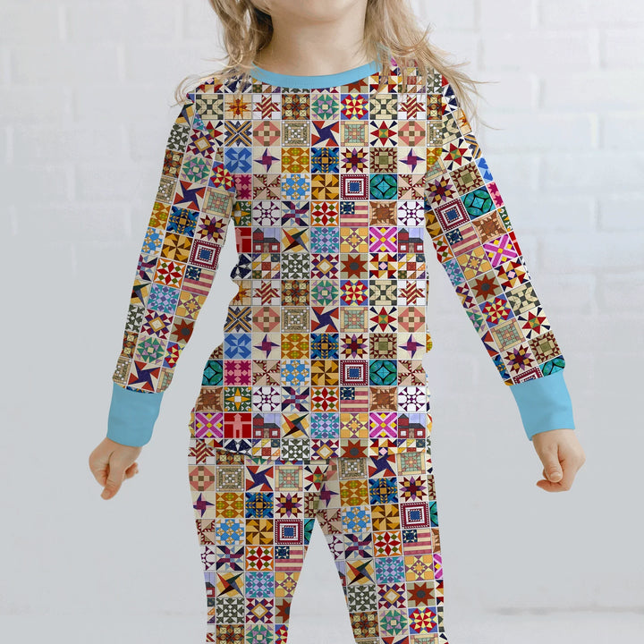 Zweiteiliges Langarm-Pyjama-Set mit Sommerfrüchten