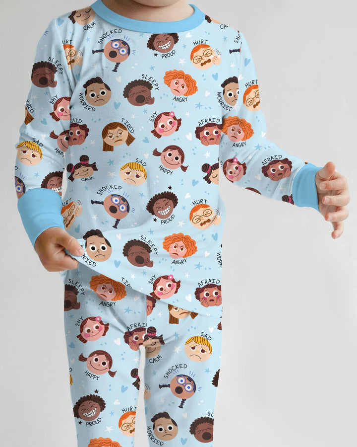 Zweiteiliges Langarm-Pyjama-Set mit Sommerfrüchten