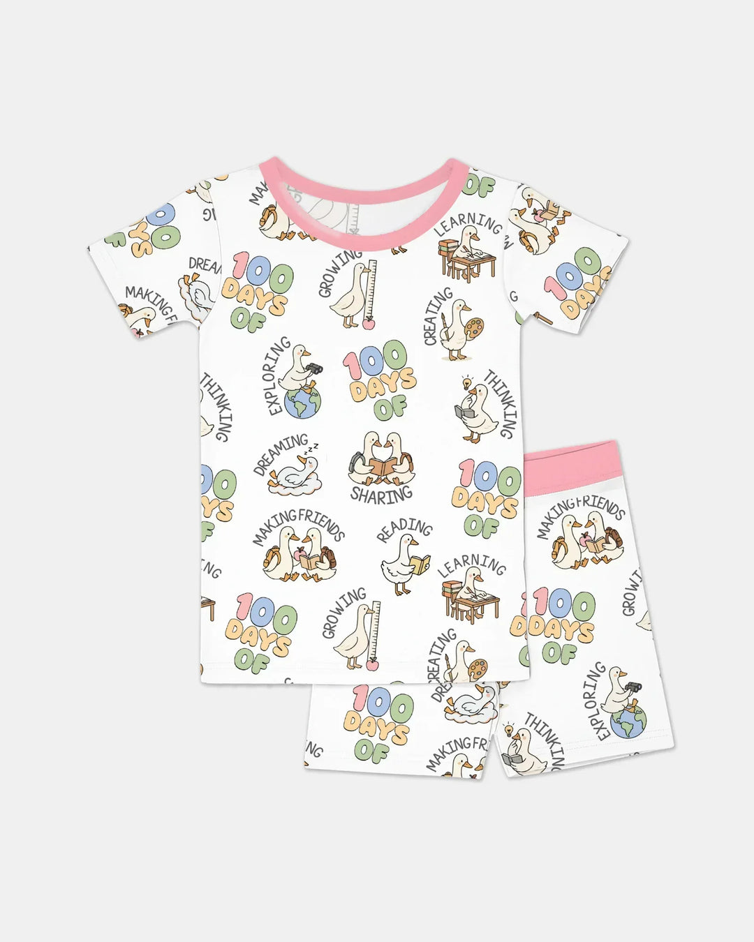 Template Zweiteiliges Pyjama-Set mit kurzen Ärmeln und Shorts