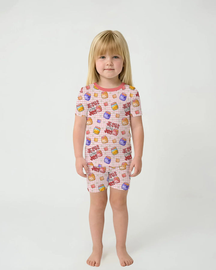 Template Zweiteiliges Pyjama-Set mit kurzen Ärmeln und Shorts