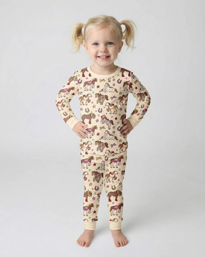 Zweiteiliges Langarm-Pyjama-Set mit Sommerfrüchten