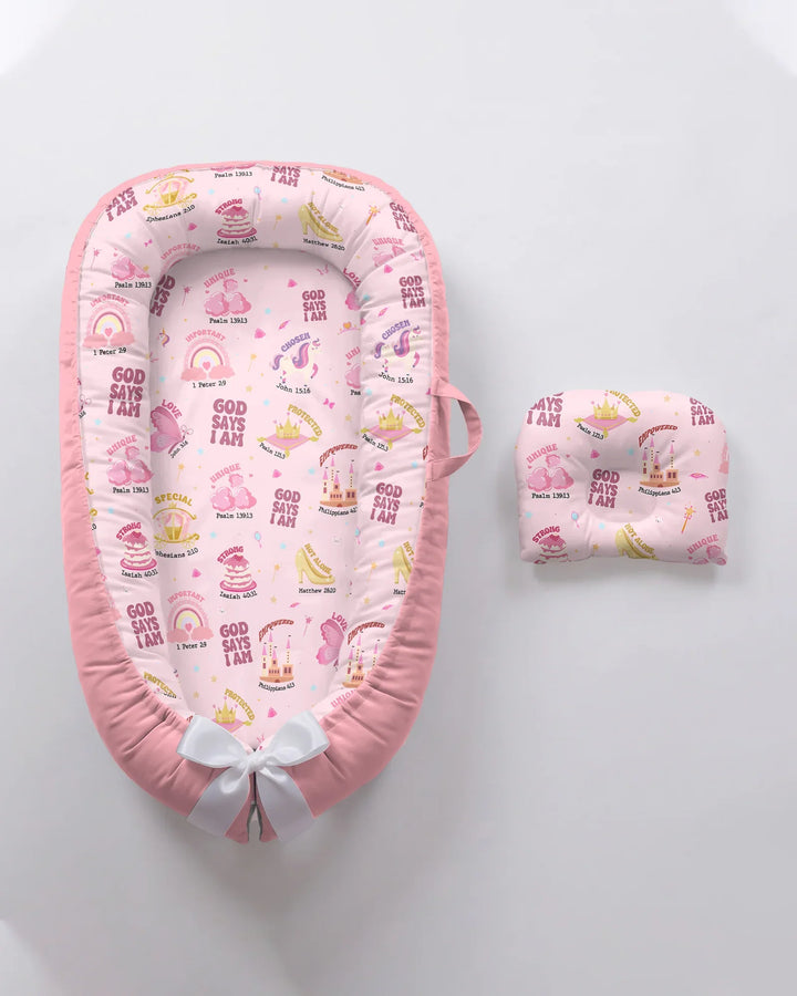 Gott sagt, ich bin ein Mädchen – Babynest aus Bambus