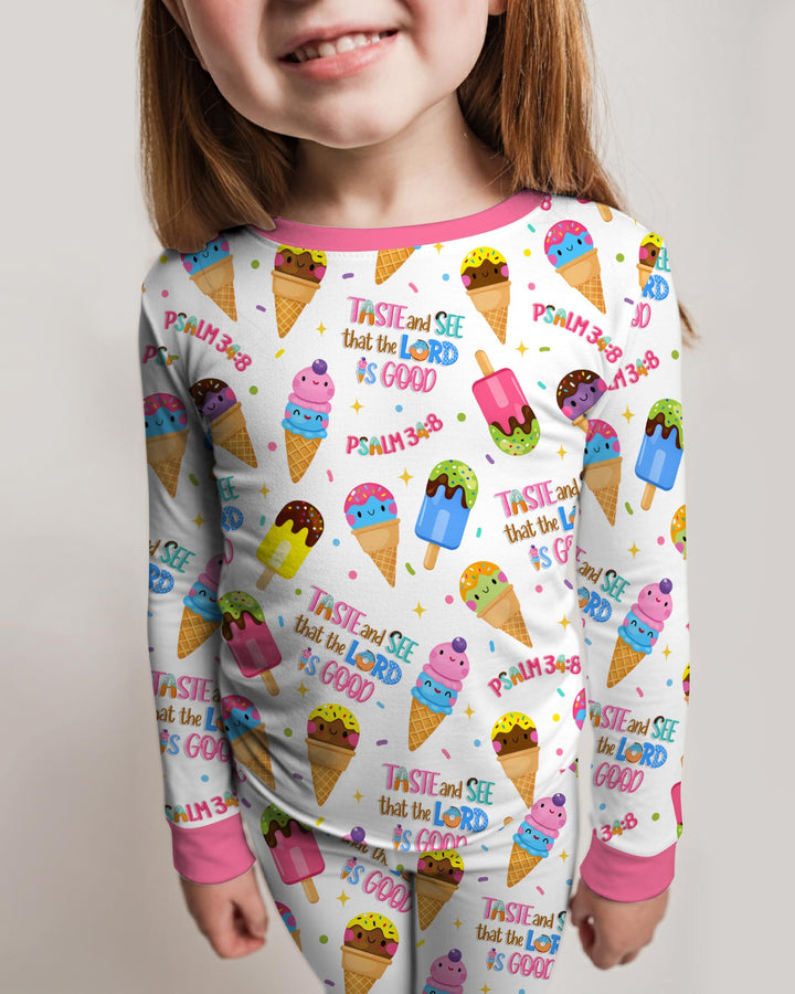 Zweiteiliges Langarm-Pyjama-Set mit Sommerfrüchten