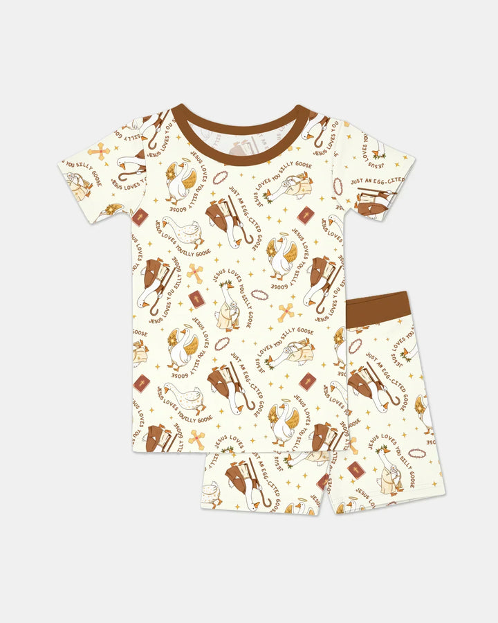 Template Zweiteiliges Pyjama-Set mit kurzen Ärmeln und Shorts