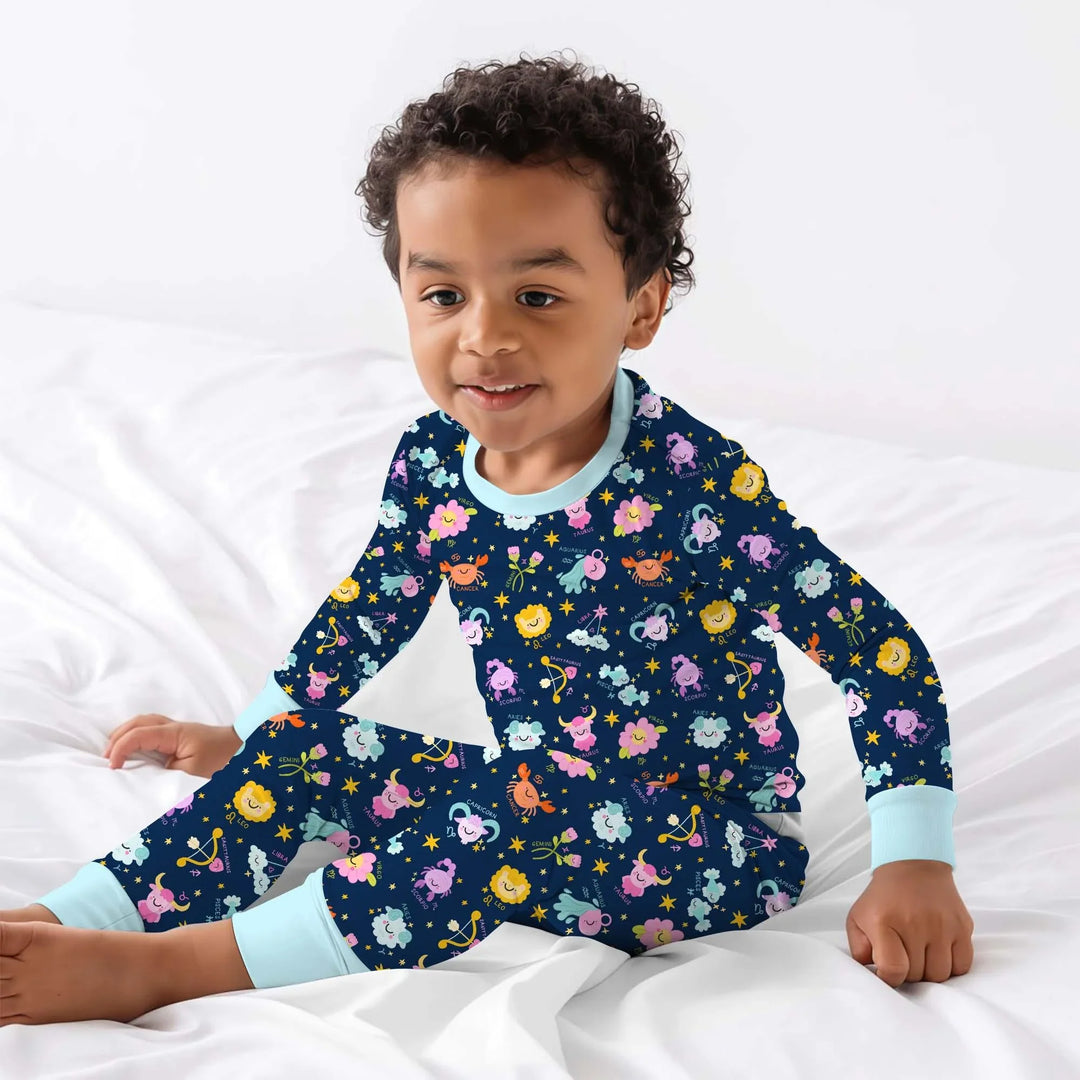 Zweiteiliges Langarm-Pyjama-Set mit Sommerfrüchten