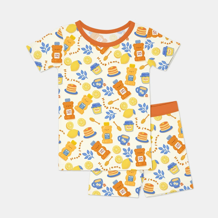 Template Zweiteiliges Pyjama-Set mit kurzen Ärmeln und Shorts