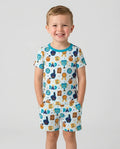 Template Zweiteiliges Pyjama-Set mit kurzen Ärmeln und Shorts