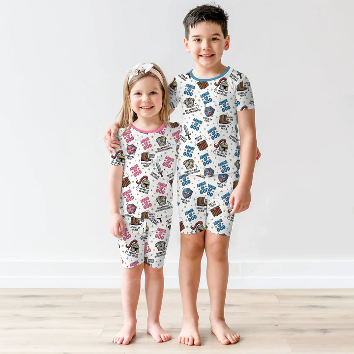 Template Zweiteiliges Pyjama-Set mit kurzen Ärmeln und Shorts