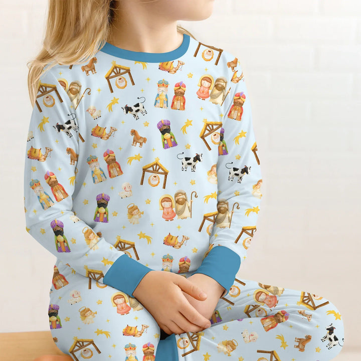 Zweiteiliges Langarm-Pyjama-Set mit Sommerfrüchten