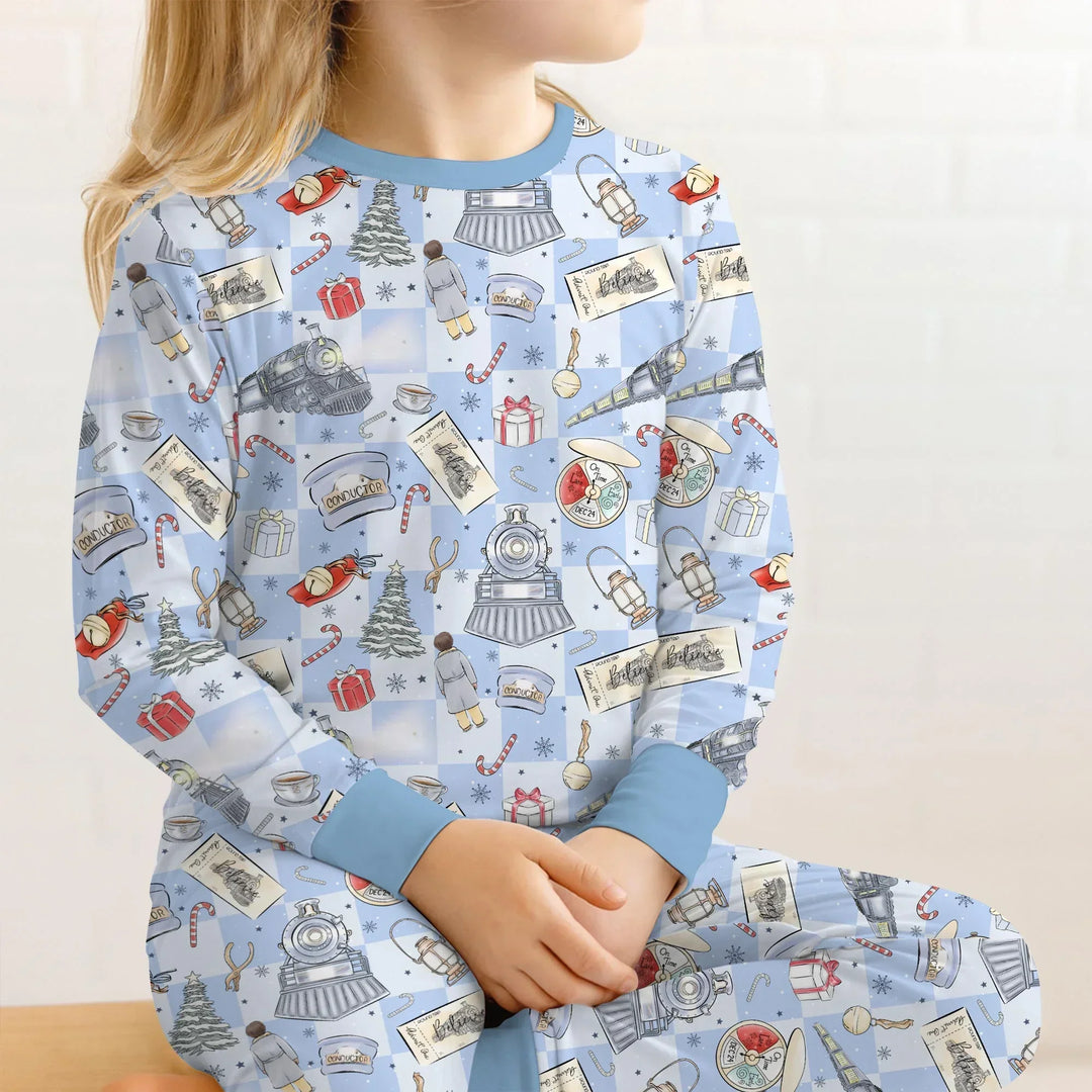 Zweiteiliges Langarm-Pyjama-Set mit Sommerfrüchten