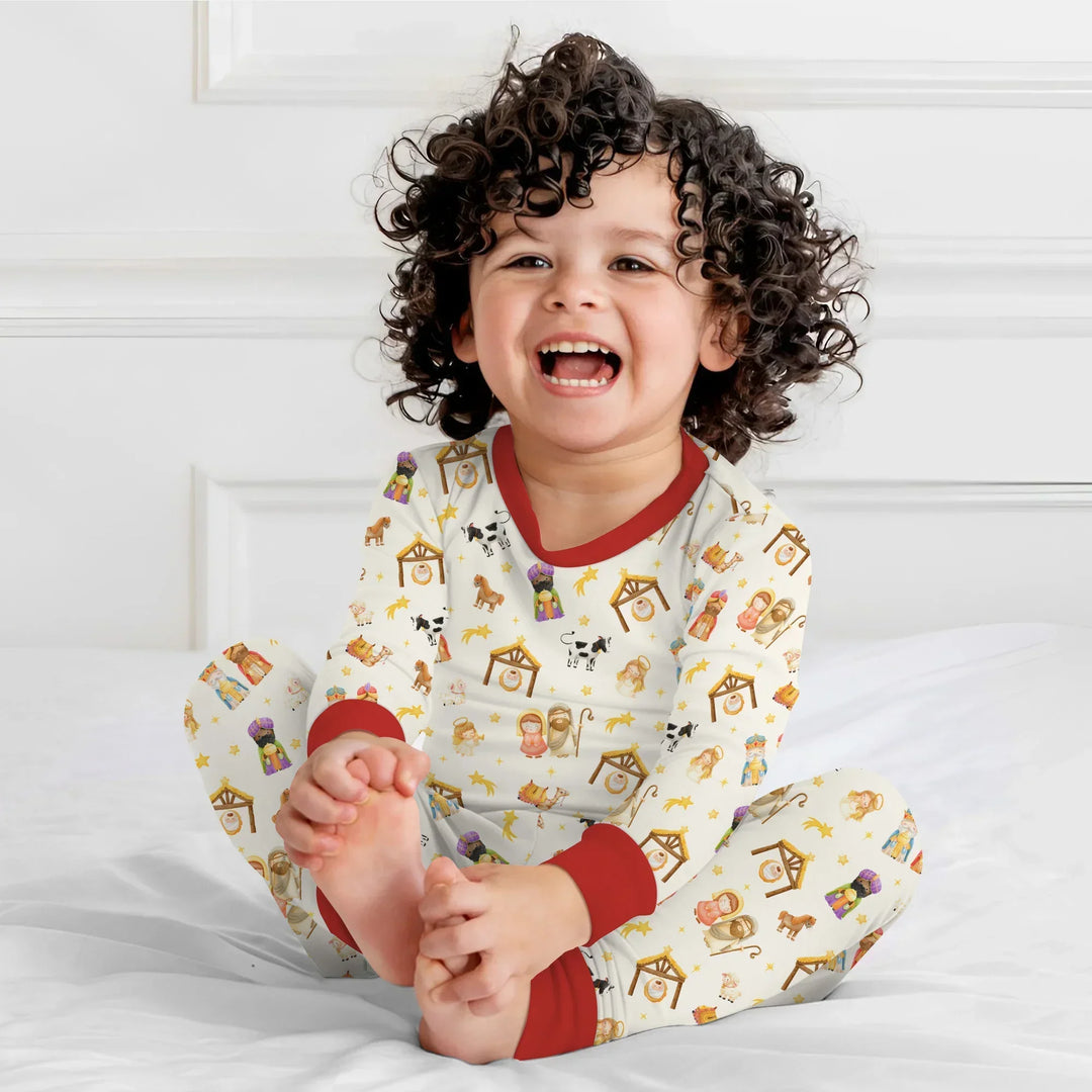 Zweiteiliges Langarm-Pyjama-Set mit Sommerfrüchten
