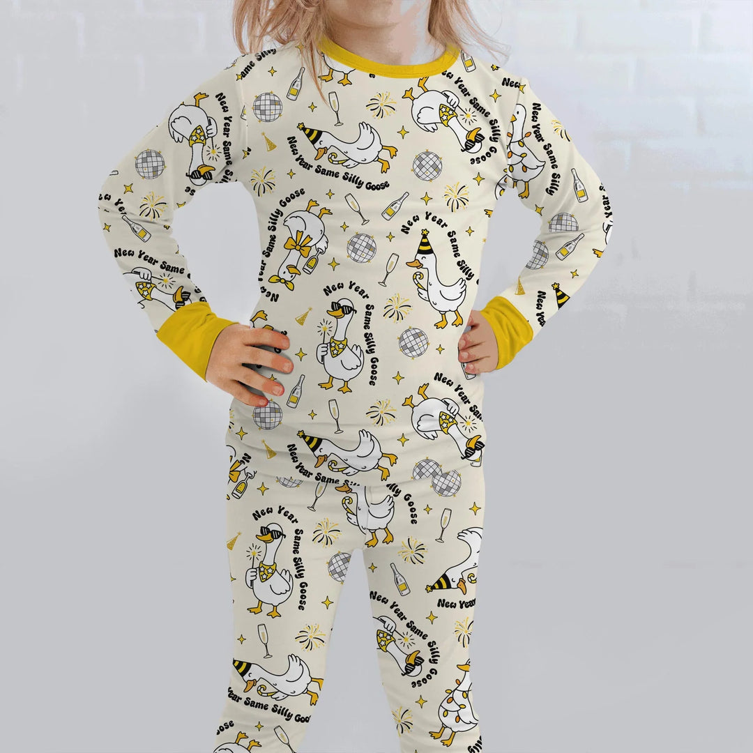 Zweiteiliges Langarm-Pyjama-Set mit Sommerfrüchten