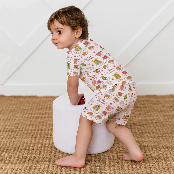 Template Zweiteiliges Pyjama-Set mit kurzen Ärmeln und Shorts