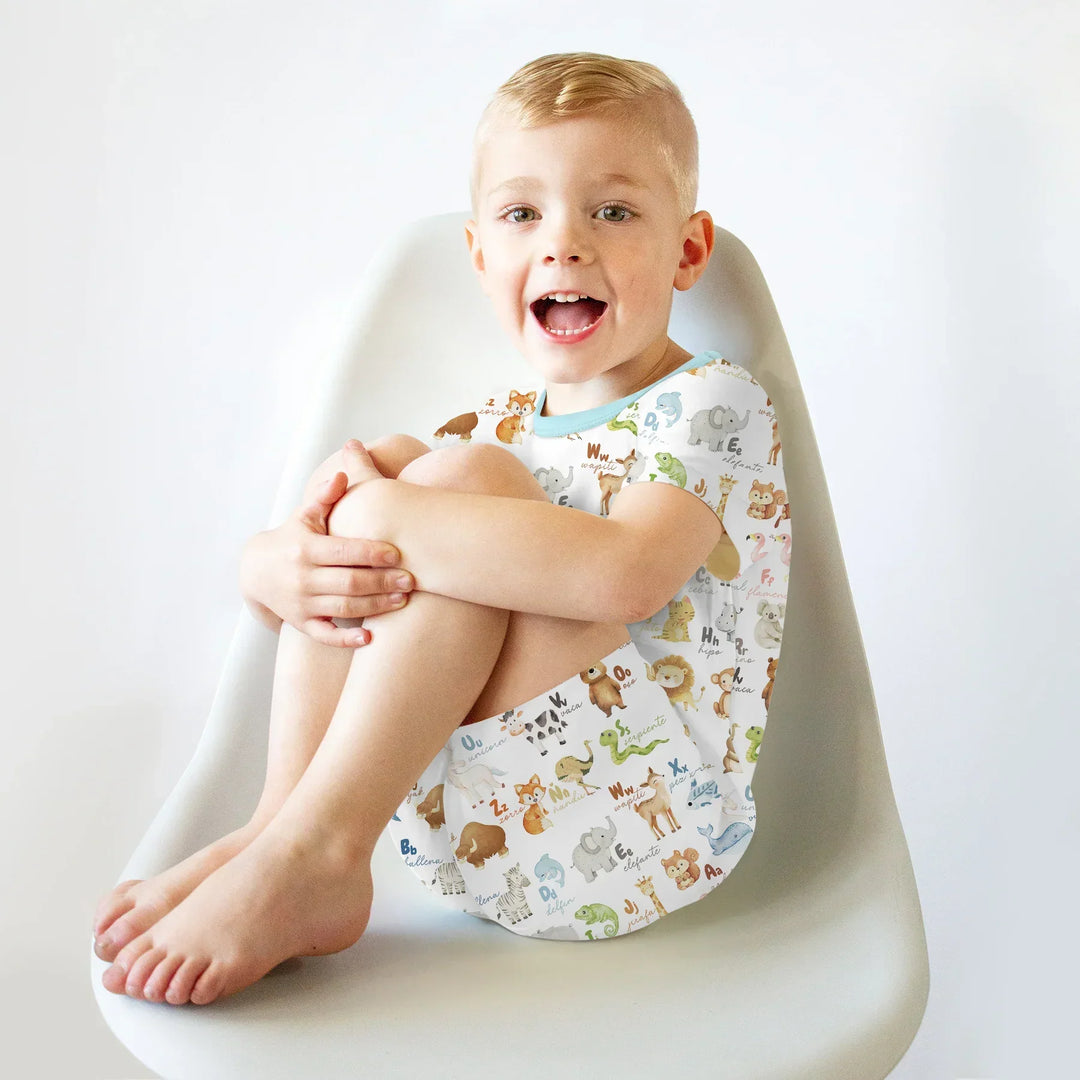 Zweiteiliges Pyjama-Set mit kurzen Ärmeln und Shorts im Sommer-Design
