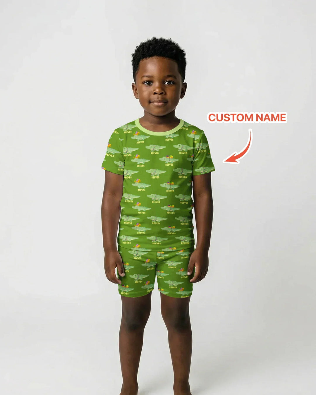 Zweiteiliges Pyjama-Set mit kurzen Ärmeln und Shorts im Sommer-Design