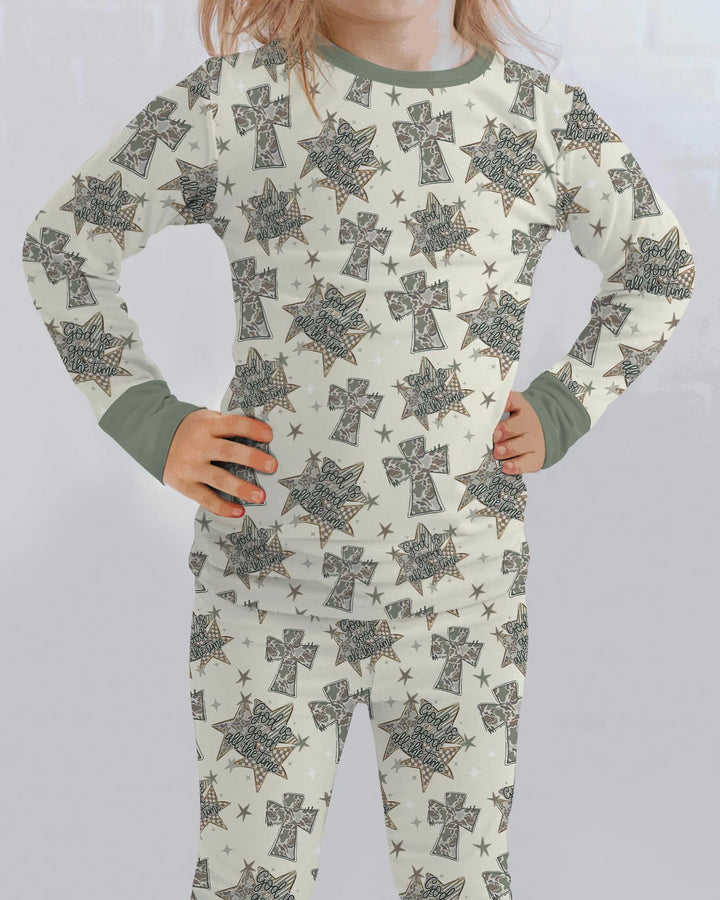 Zweiteiliges Langarm-Pyjama-Set mit Sommerfrüchten