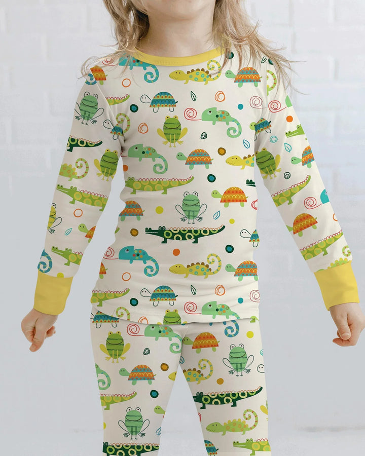 Zweiteiliges Langarm-Pyjama-Set mit Sommerfrüchten