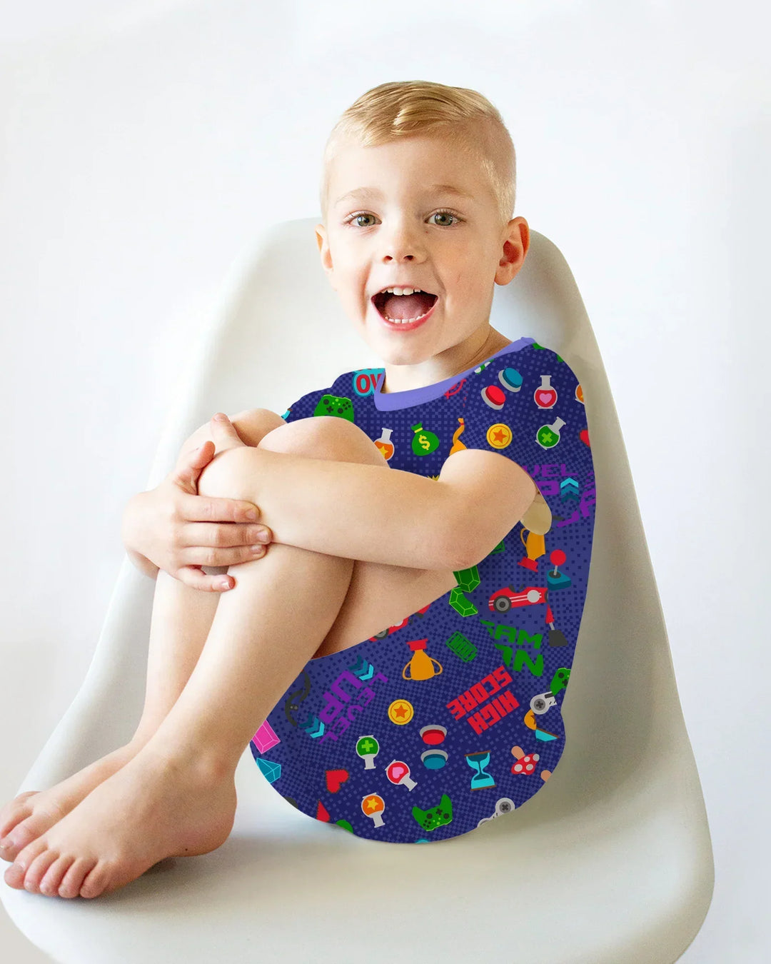 Template Zweiteiliges Pyjama-Set mit kurzen Ärmeln und Shorts