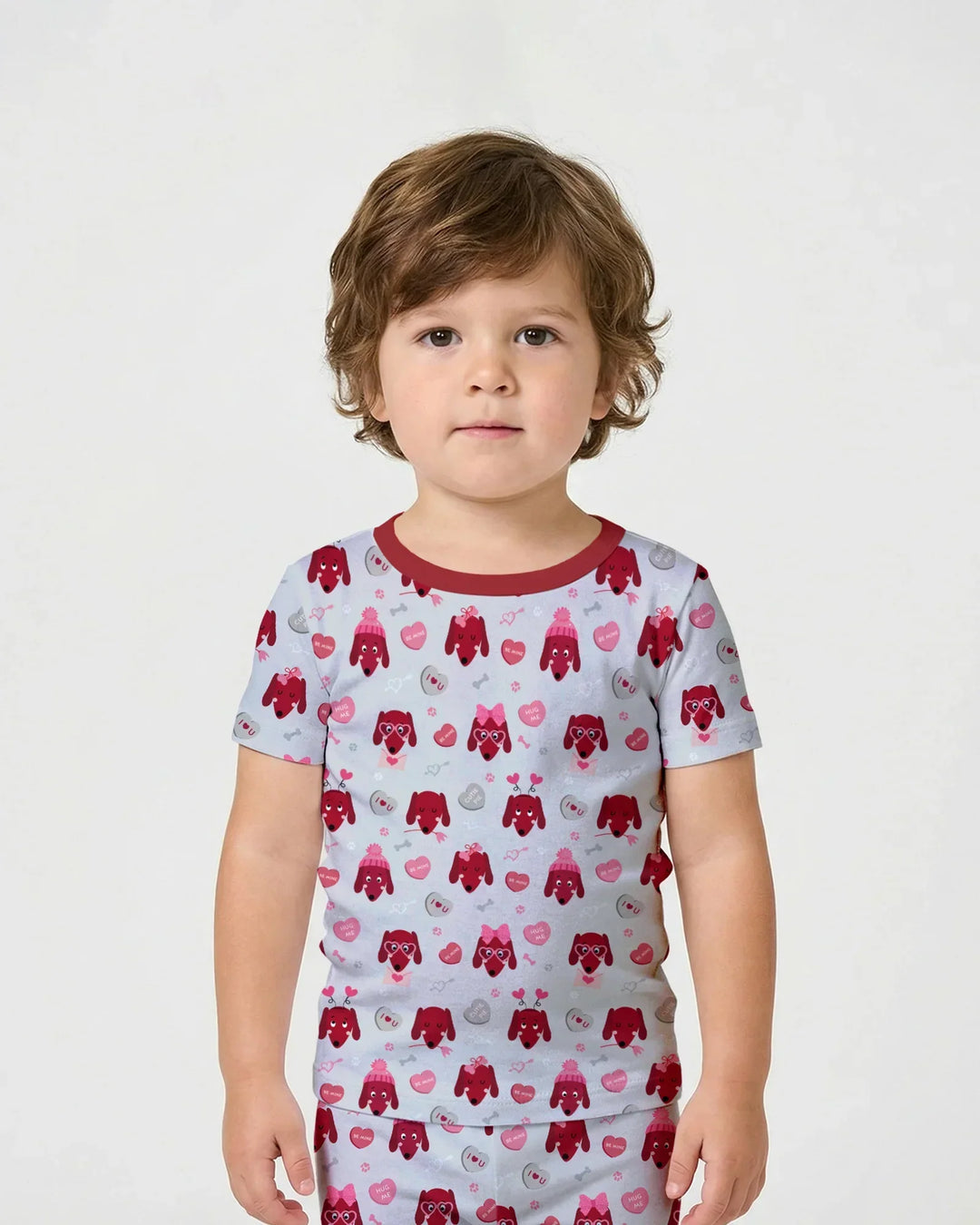 Template Zweiteiliges Pyjama-Set mit kurzen Ärmeln und Shorts