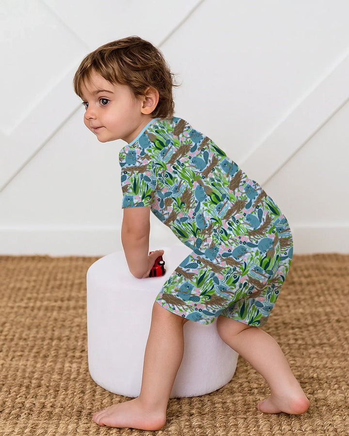 Template Zweiteiliges Pyjama-Set mit kurzen Ärmeln und Shorts