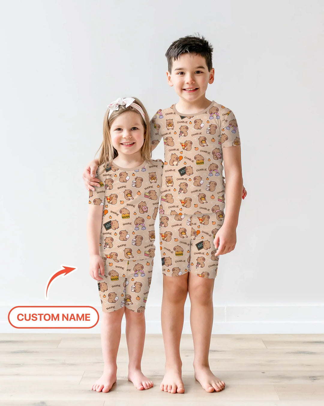 Zweiteiliges Pyjama-Set mit kurzen Ärmeln und Shorts im Sommer-Design