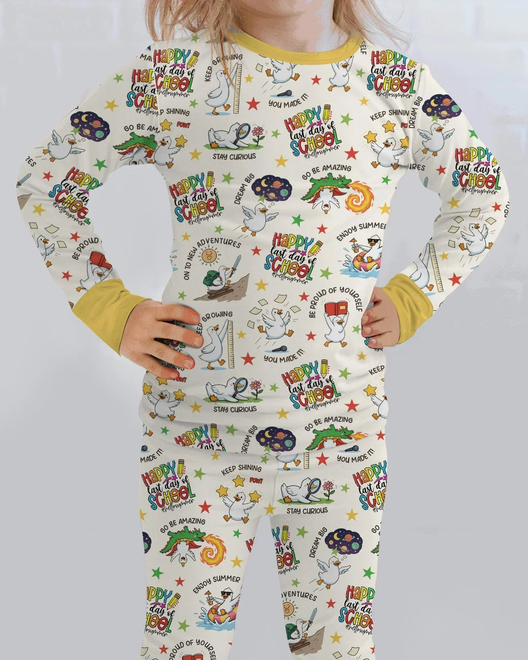 Zweiteiliges Langarm-Pyjama-Set mit Sommerfrüchten