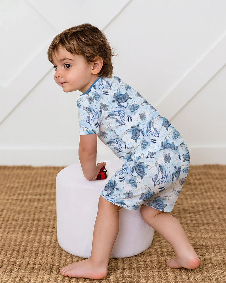 Zweiteiliges Pyjama-Set mit kurzen Ärmeln und Shorts im Sommer-Design