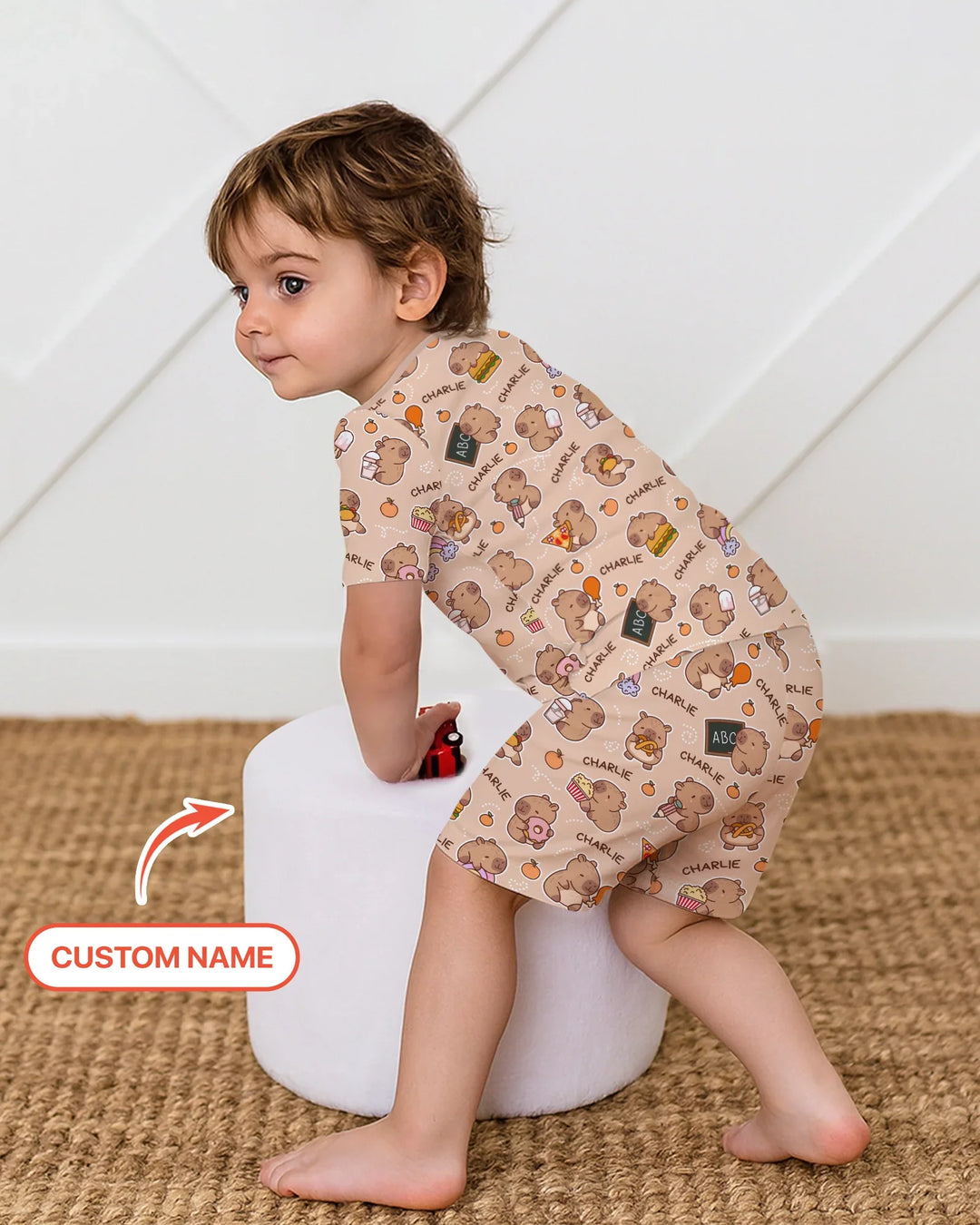Zweiteiliges Pyjama-Set mit kurzen Ärmeln und Shorts im Sommer-Design