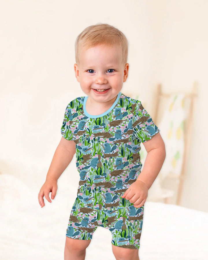 Template Zweiteiliges Pyjama-Set mit kurzen Ärmeln und Shorts