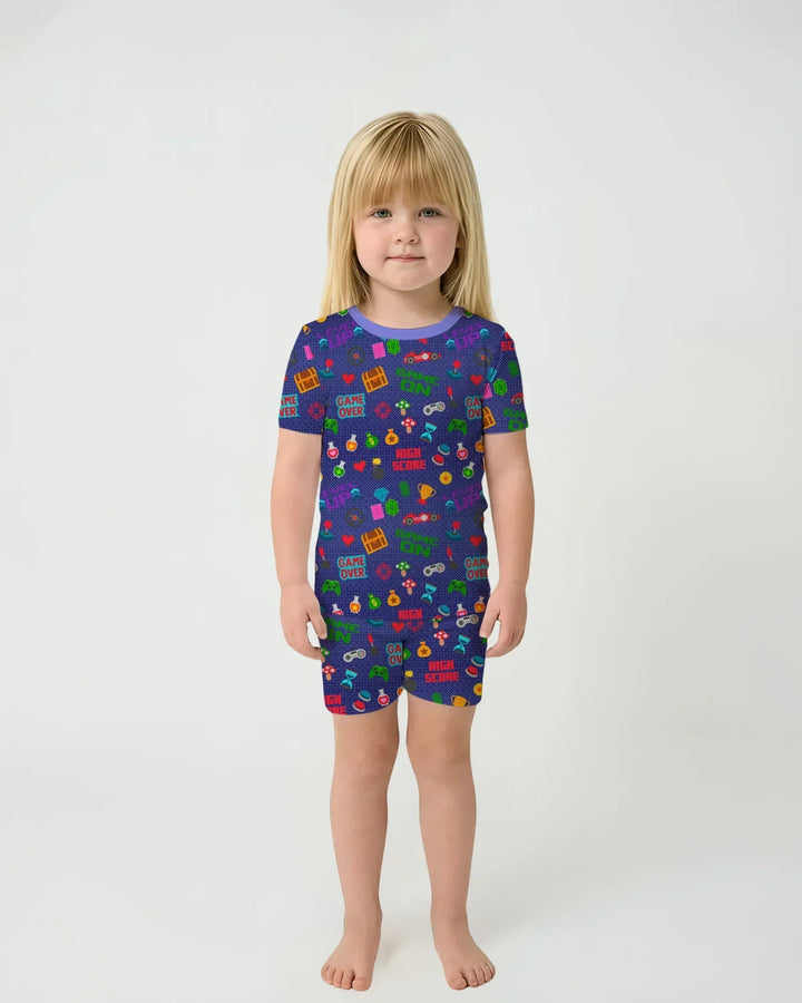 Template Zweiteiliges Pyjama-Set mit kurzen Ärmeln und Shorts