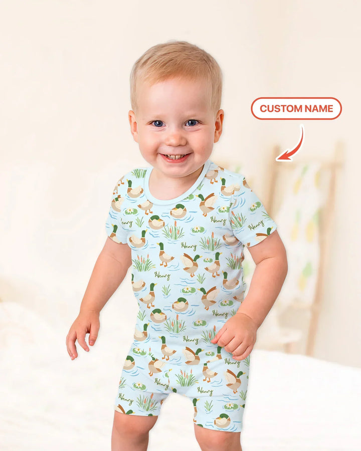 Zweiteiliges Pyjama-Set mit kurzen Ärmeln und Shorts im Sommer-Design