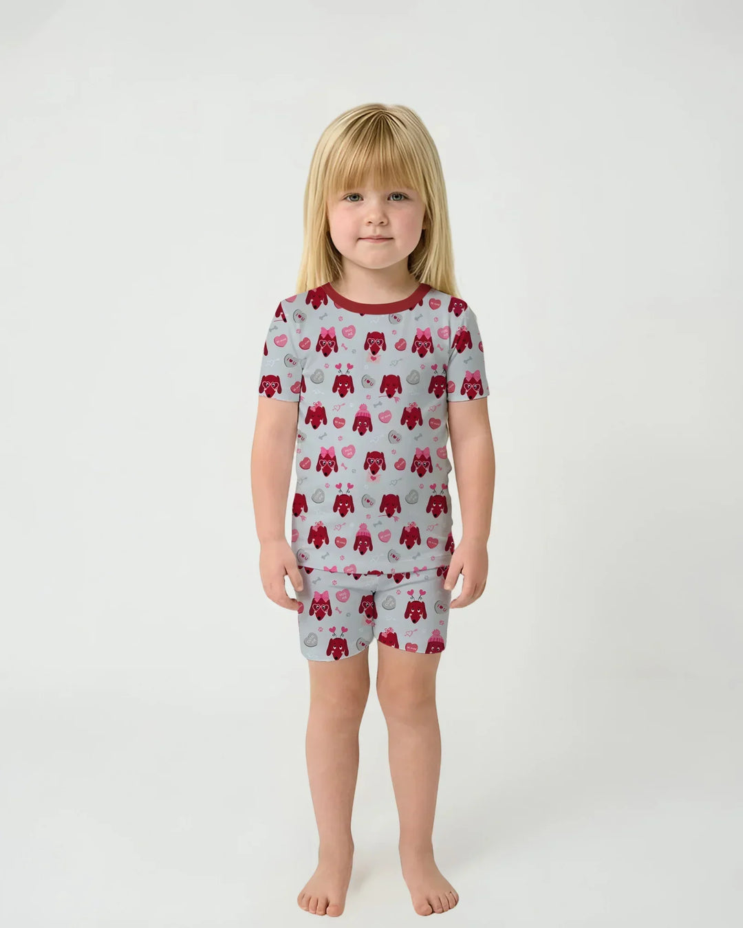 Template Zweiteiliges Pyjama-Set mit kurzen Ärmeln und Shorts
