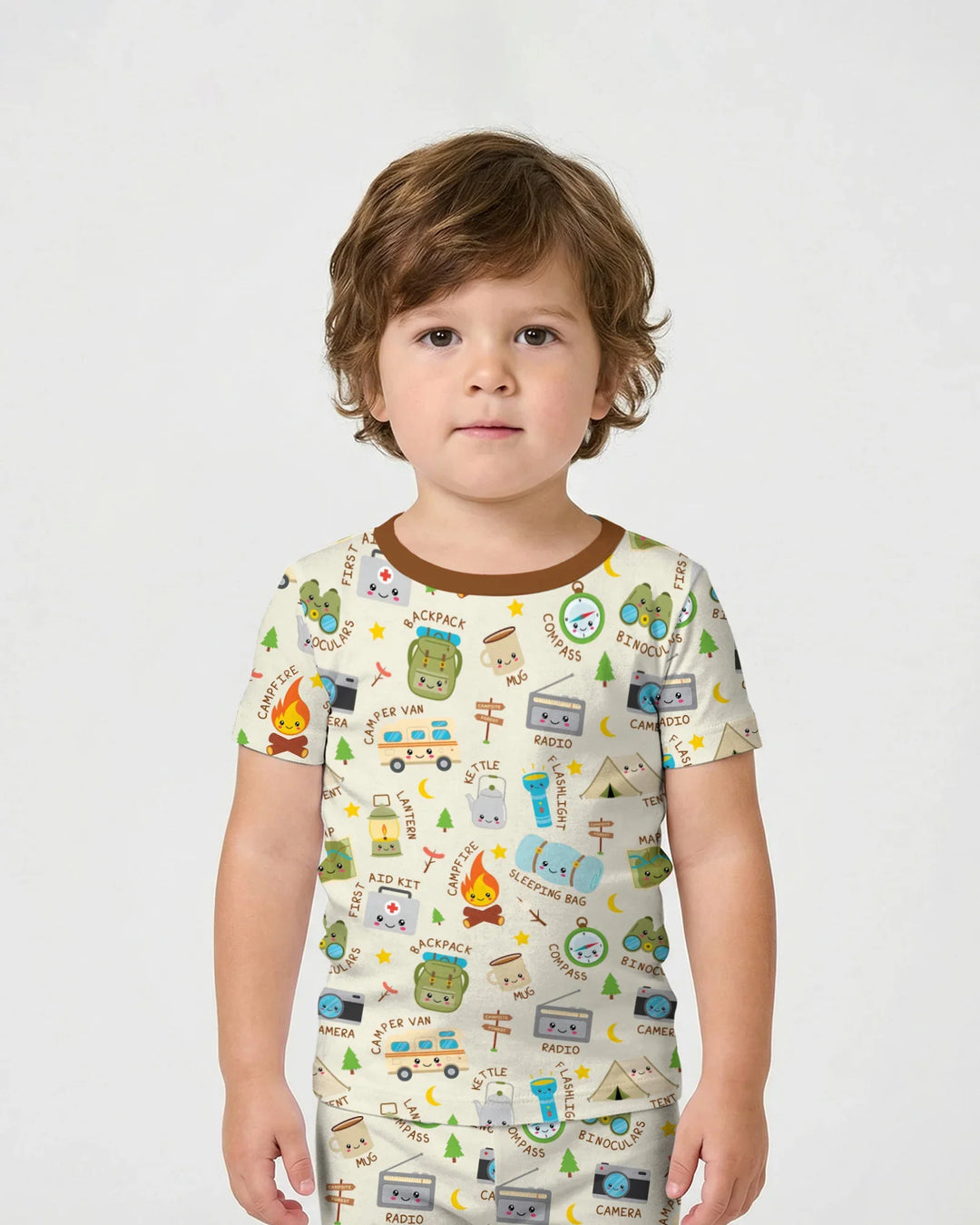 Template Zweiteiliges Pyjama-Set mit kurzen Ärmeln und Shorts