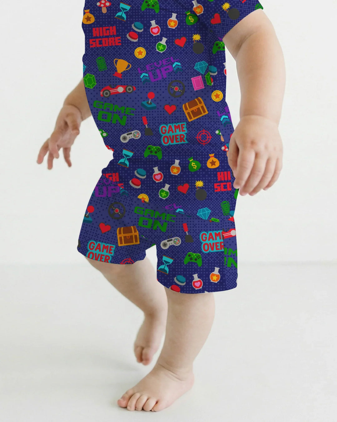 Template Zweiteiliges Pyjama-Set mit kurzen Ärmeln und Shorts