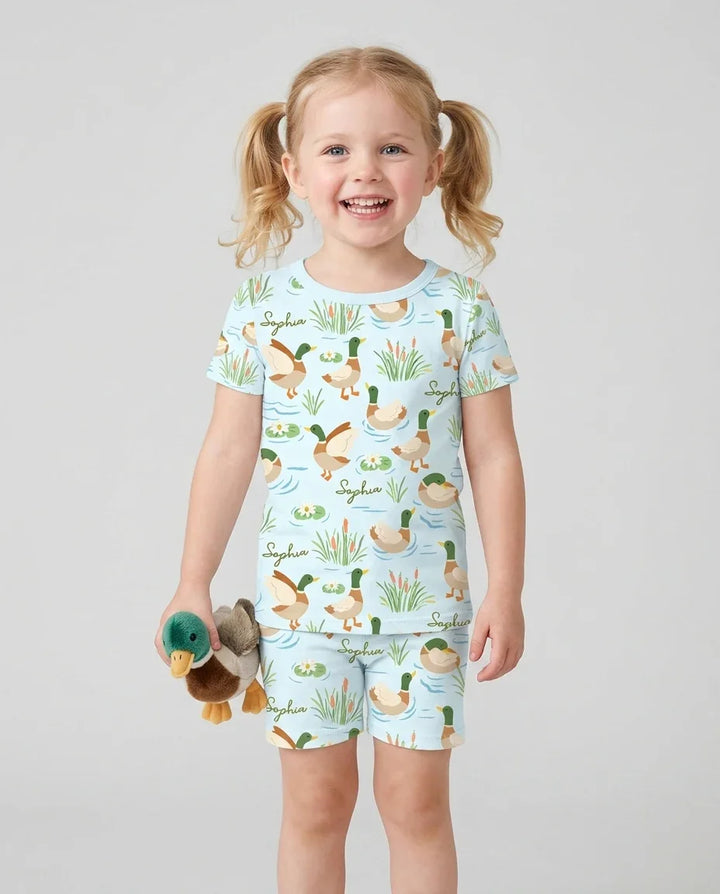 Zweiteiliges Pyjama-Set mit kurzen Ärmeln und Shorts im Sommer-Design