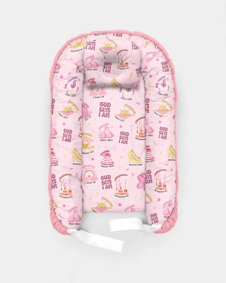 Gott sagt, ich bin ein Mädchen – Babynest aus Bambus