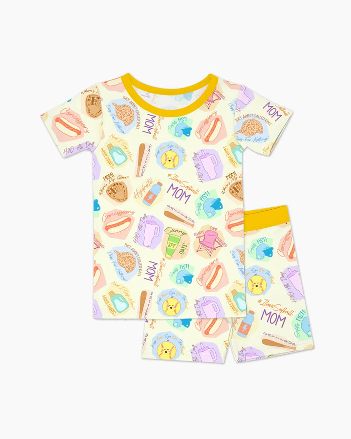 Template Zweiteiliges Pyjama-Set mit kurzen Ärmeln und Shorts