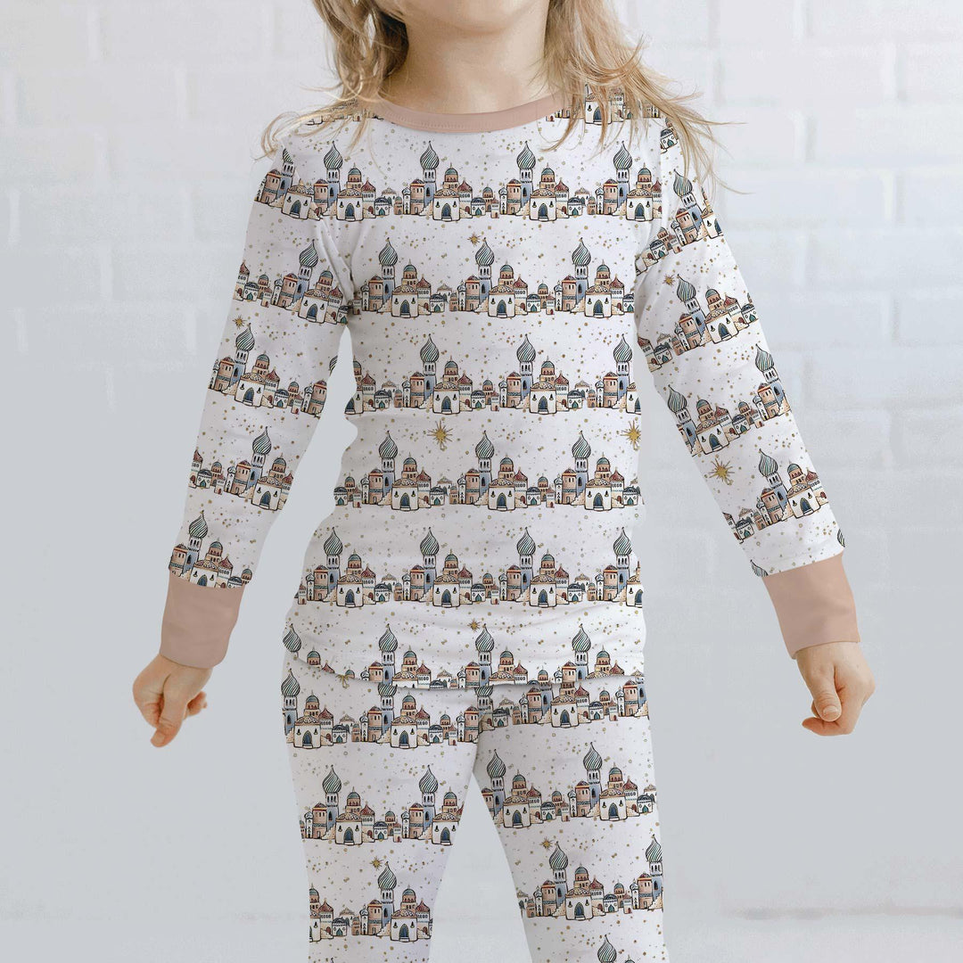 Zweiteiliges Langarm-Pyjama-Set mit Sommerfrüchten