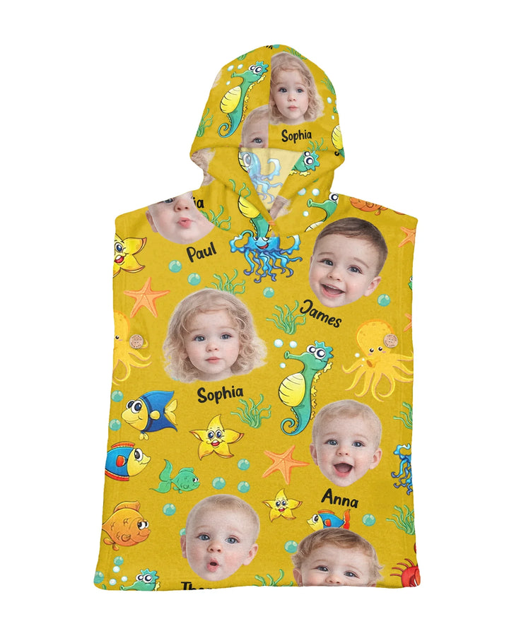 Individuelles Foto Süßes Kindergesicht Aquarell Meerestiere Sommerlicher Bambus-Badeponcho