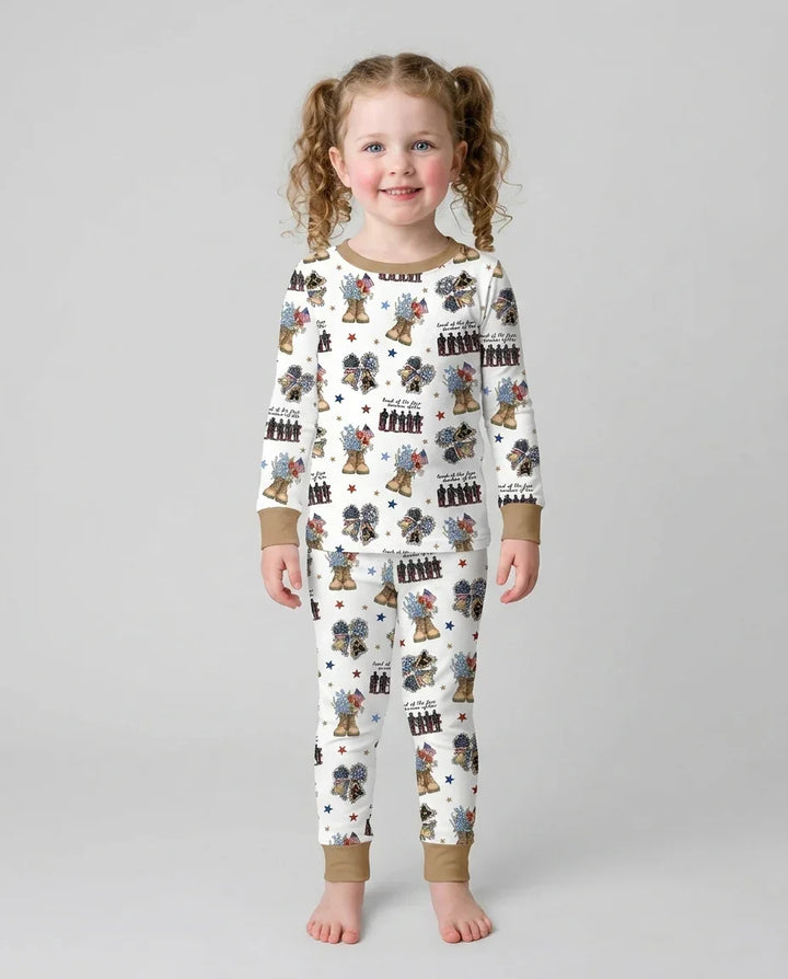 Zweiteiliges Langarm-Pyjama-Set mit Sommerfrüchten
