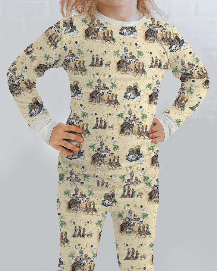 Zweiteiliges Langarm-Pyjama-Set mit Sommerfrüchten