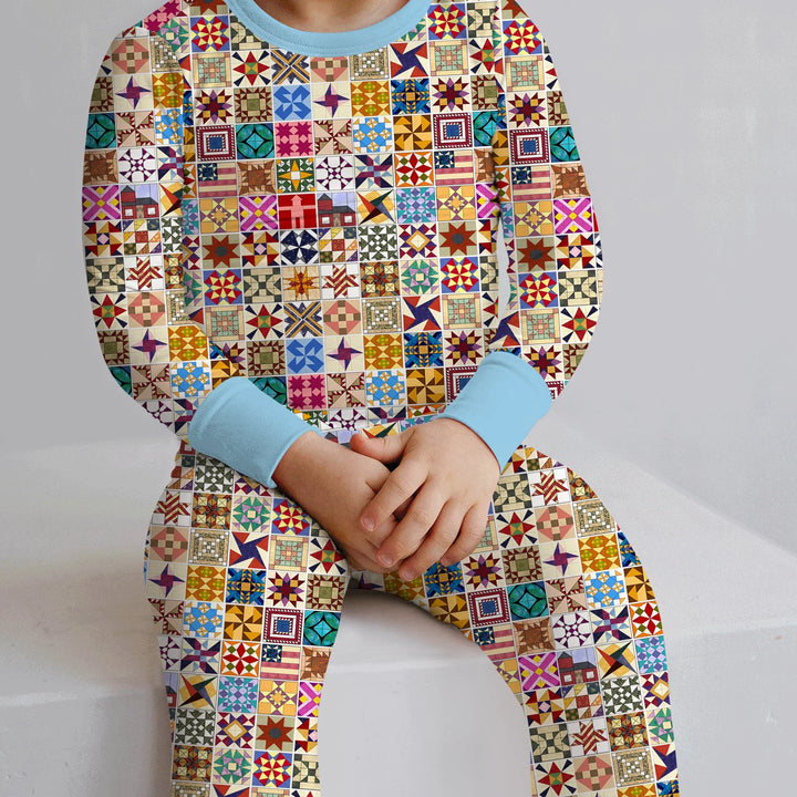 Zweiteiliges Langarm-Pyjama-Set mit Sommerfrüchten