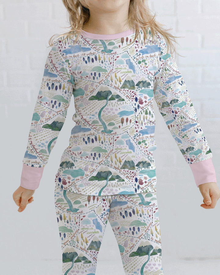 Zweiteiliges Langarm-Pyjama-Set mit Sommerfrüchten