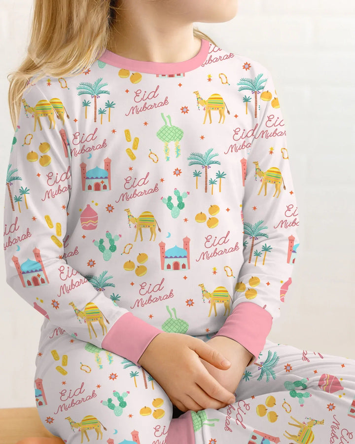 Zweiteiliges Langarm-Pyjama-Set mit Sommerfrüchten