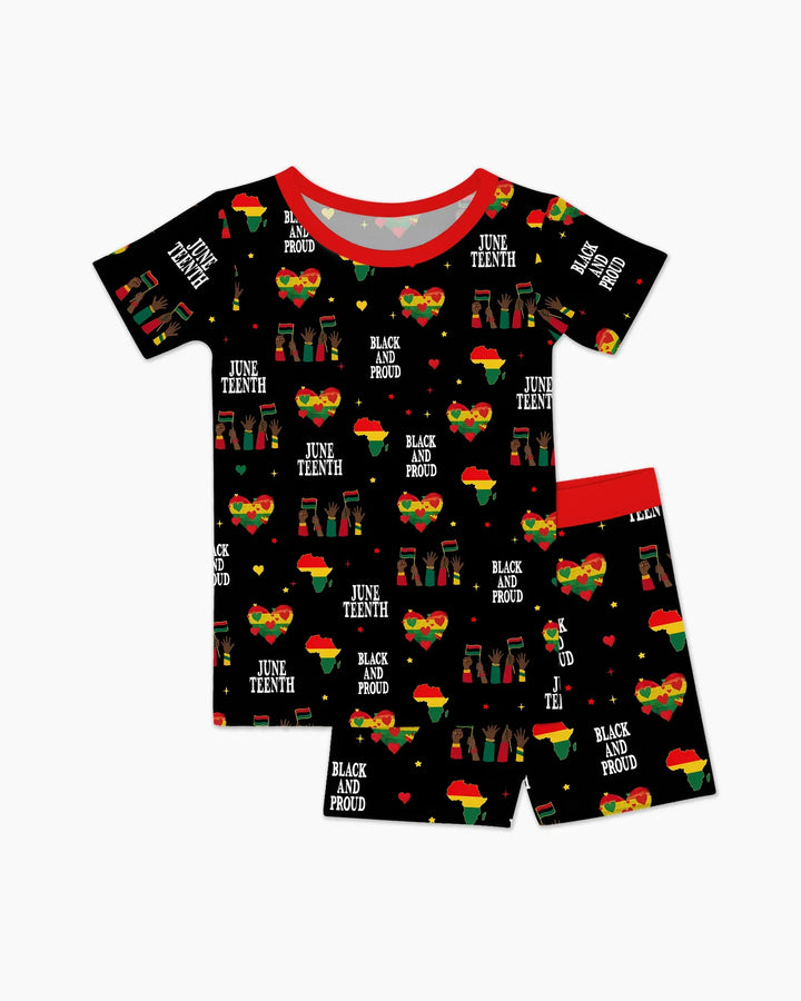 Template Zweiteiliges Pyjama-Set mit kurzen Ärmeln und Shorts