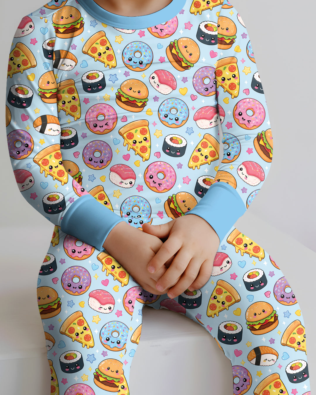 Zweiteiliges Langarm-Pyjama-Set mit Sommerfrüchten