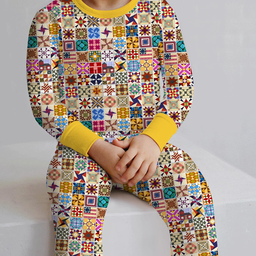 Zweiteiliges Langarm-Pyjama-Set mit Sommerfrüchten