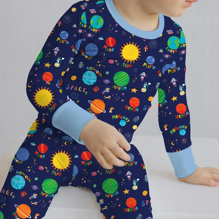 Zweiteiliges Langarm-Pyjama-Set mit Sommerfrüchten