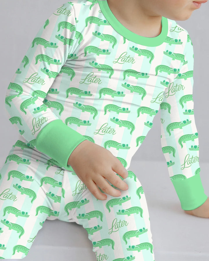 Zweiteiliges Langarm-Pyjama-Set mit Sommerfrüchten